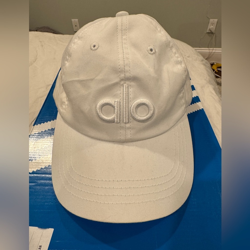 Alo White hat women’s